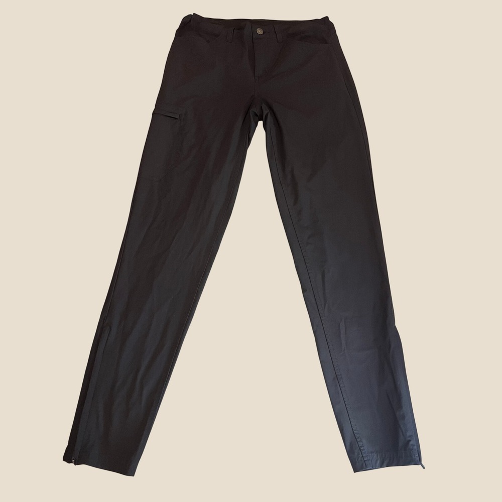 Patagonia Womens Black Technical Hiking Pants Zippered Ankle Size 6 Outdoor